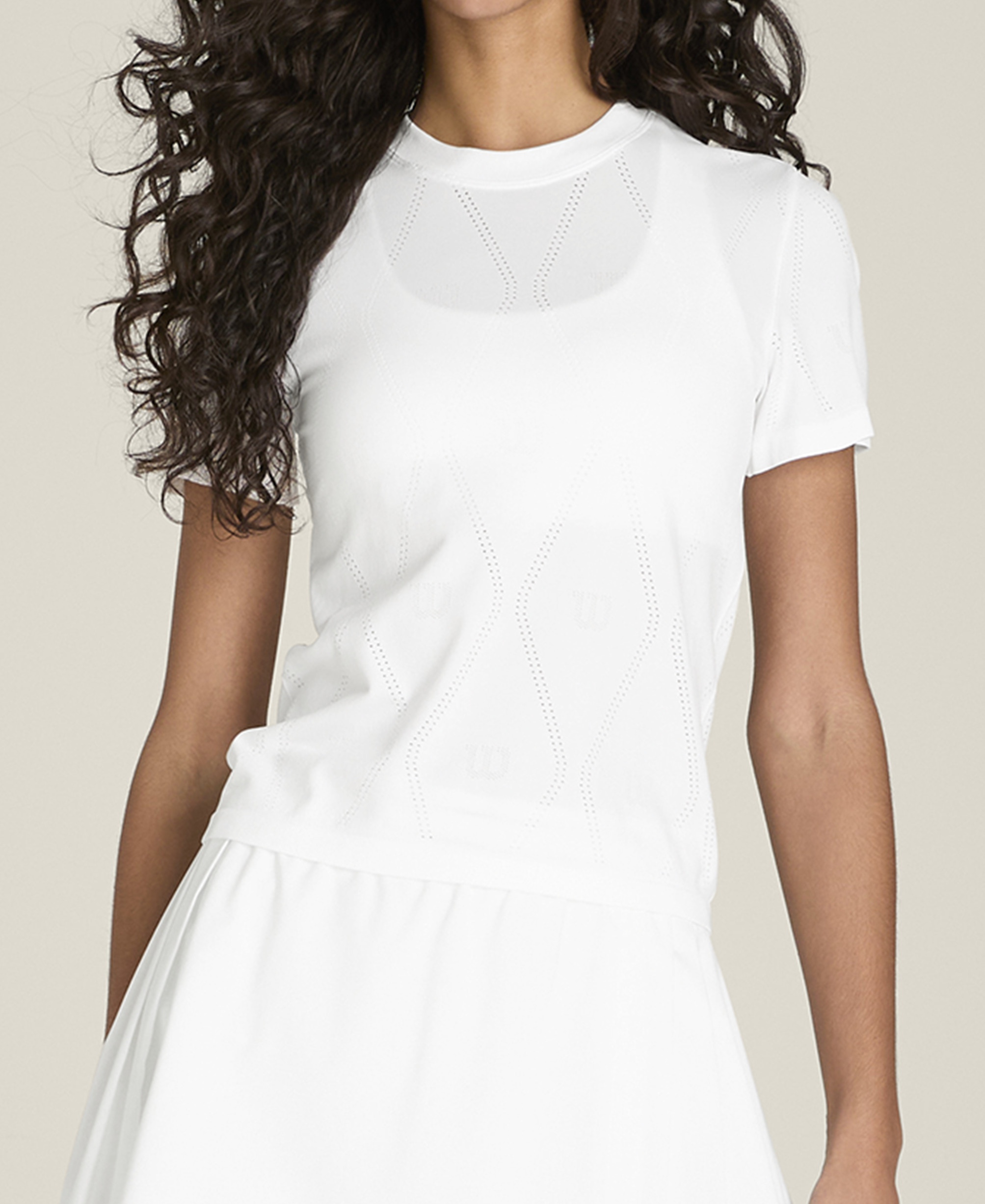 WE00039W001001_47_SEAMLESS_SHORT_SLEEVE_TEE_W_BRIGHT_WHITE.png.high-res WILSON W SEAMLESS SHORT SLEEVE TEE BRIGHT WHITE – Obrázok 1